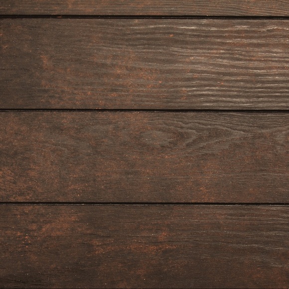 Meet your Posher, Emily - Picture 1 of 1